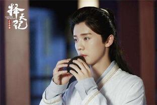 娱乐吃瓜君侯明昊,娱乐吃瓜界的“瓜王”崛起之路