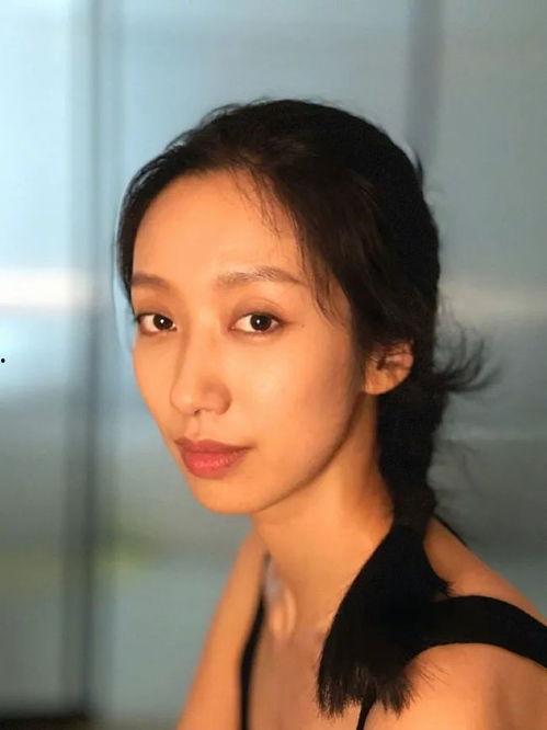 娱乐吃瓜影后对待朋友,揭秘娱乐圈的真挚友情