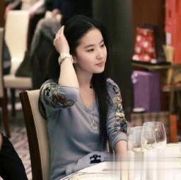 明星娱乐吃瓜博主叫什么,跟随“吃瓜博主”探寻明星幕后故事